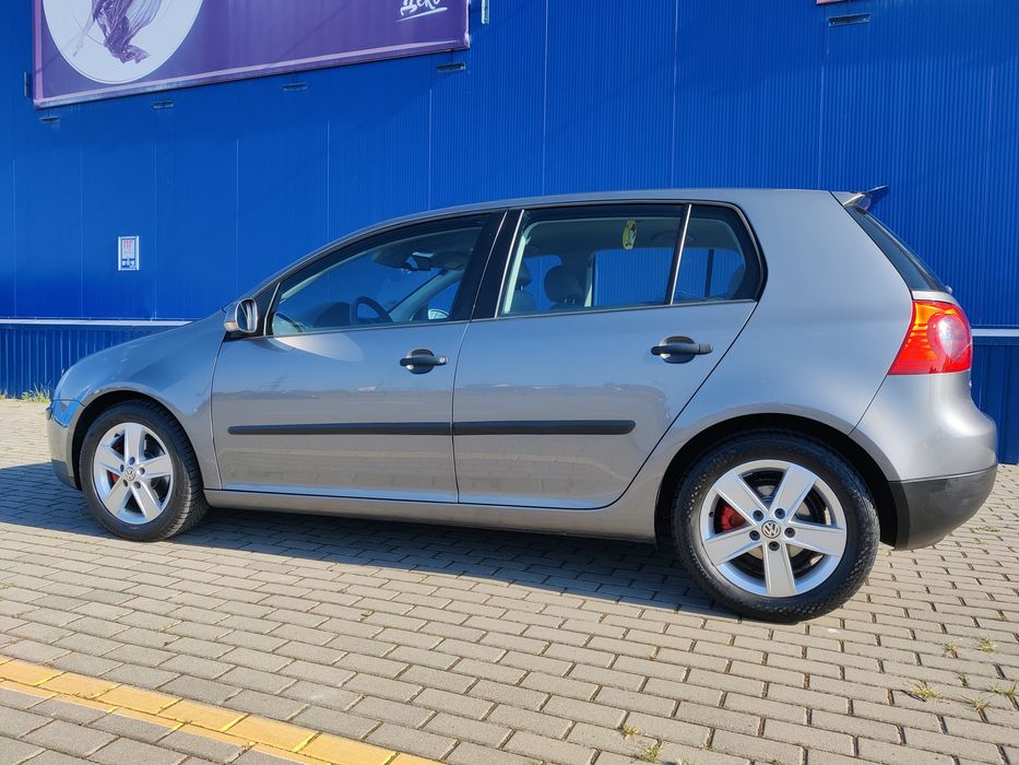 VW Golf 5  1.6MPI automatic