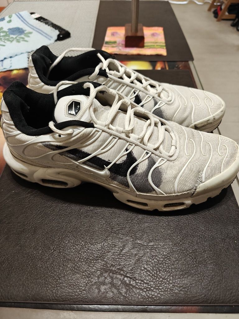 Кросівки оригінал, 46розмір,б/у Nike Air Max Plus Tn,30см.устілка