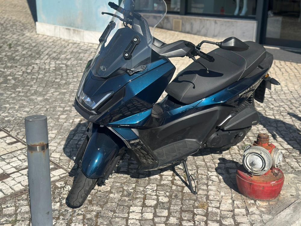 Moto 125 KYMCO semi nova