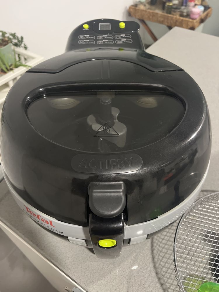 Airfry Tefal para peças! Nao funciona!
