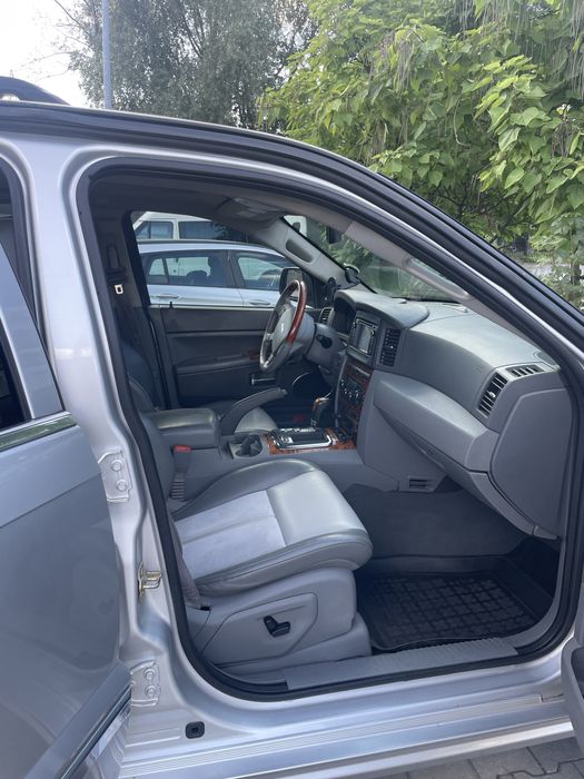 Jeep Grand Cherokee OVERLAND