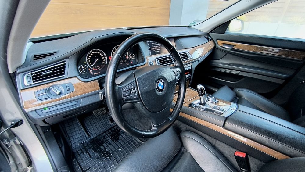 Sprzedam BMW 7 F 01