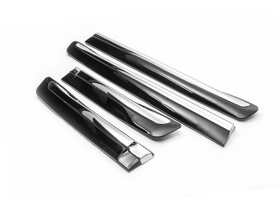 Lexus LX570 Комплект дверних молдингів 2008-2016 (чорний колір)