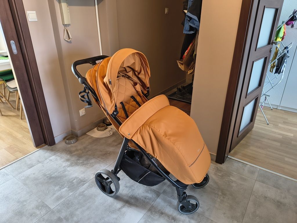 Wózek spacerowy Carello bravo plus