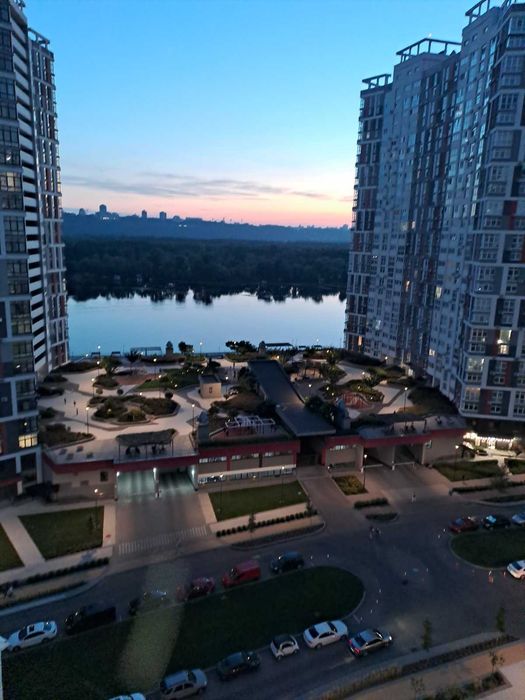 Без %ЖК Русанівська Гавань Продаж великої 2к квартири 87.7 кв.м Видова