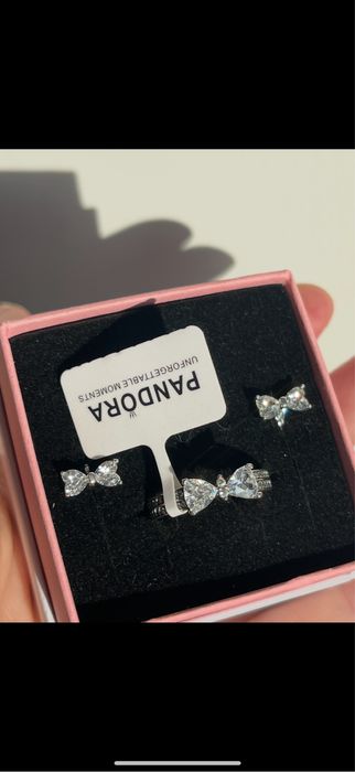 Бантики (білі та рожеві)пандора по супер ціні