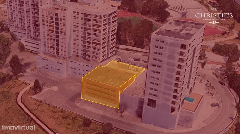 Prédio com Projecto Completo aprovado, Carnaxide, Oeiras