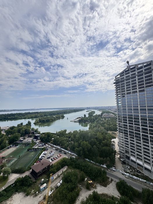 Продажа видовой квартиры в ЖК «Бартоломео» (новострой, Победа, центр)