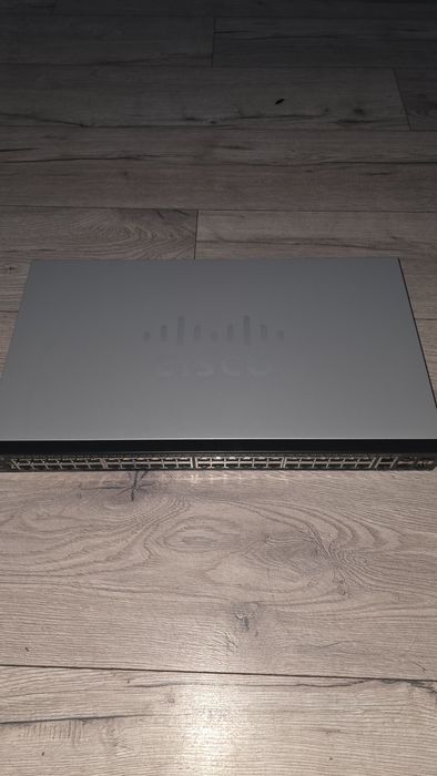 Cisco SF350-48MP 10/100-PoE Managed Switch z 48 portami