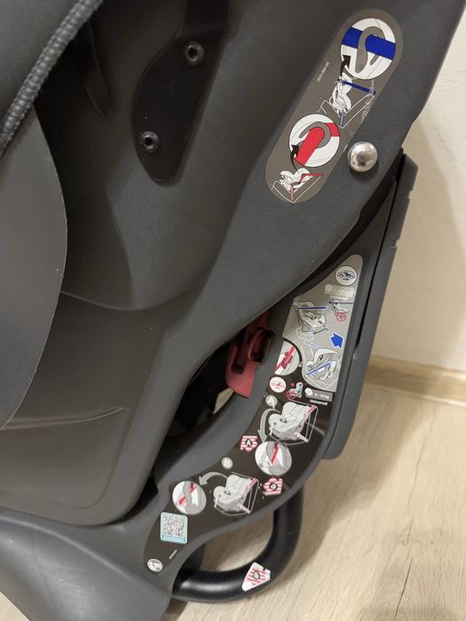 Britax Romer Модель FIRST CLASS PLUS дитяче автокрісло