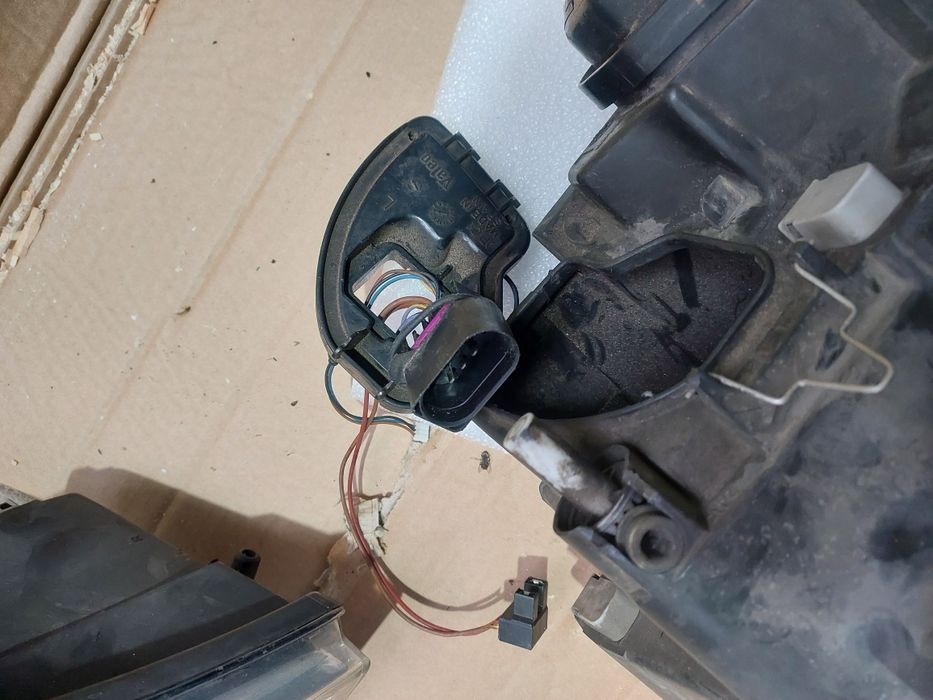 Reflektory audi a4 b5 lift / oryginalne lampy valeo soczewka