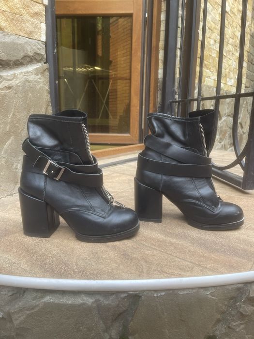 Ботинки на меху кожа