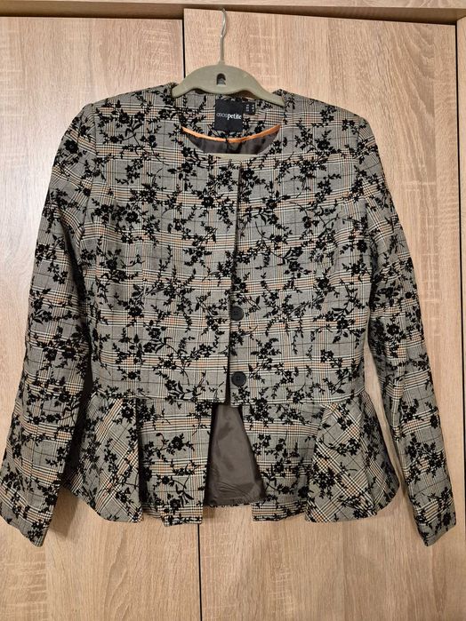 Żakiet z baskiną roz 38 NOWY