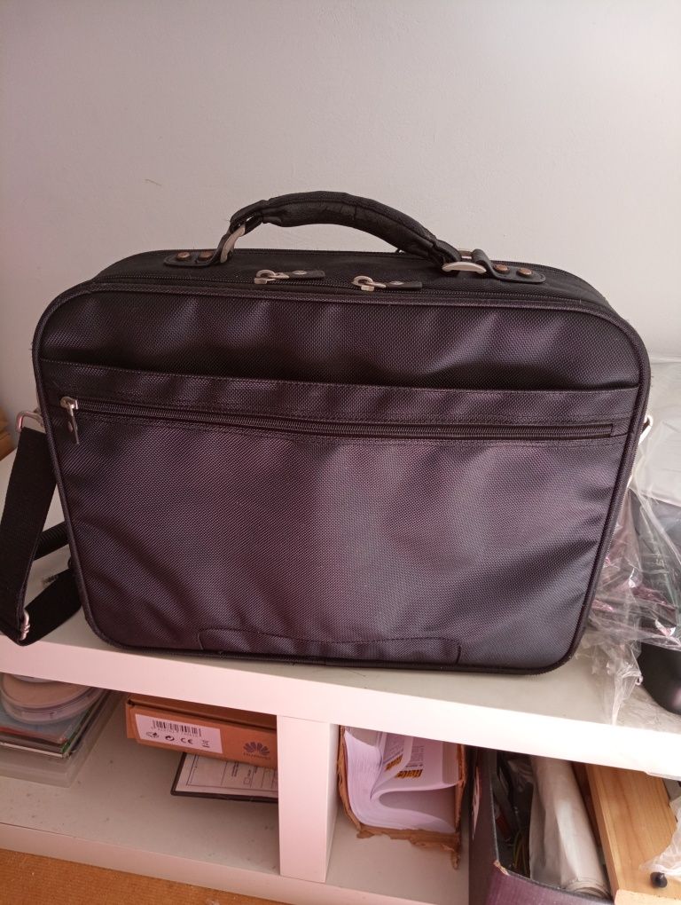 Mala PC portátil