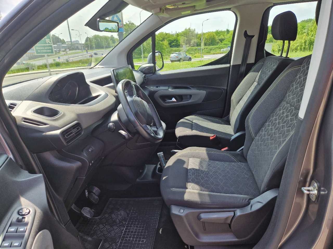 Sprzedam PEUGEOT RIFTER 1,5 BLUEHDI 2019 rok
