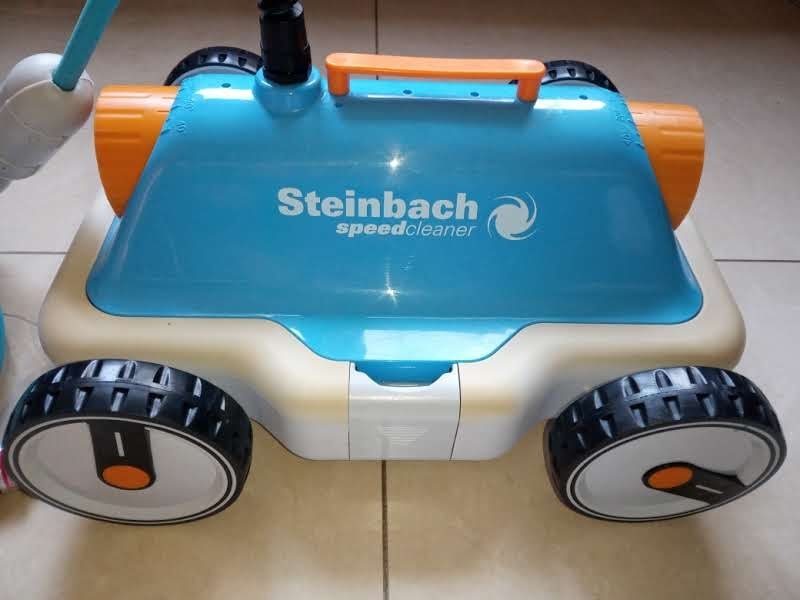 Robot basenowy Steinbach