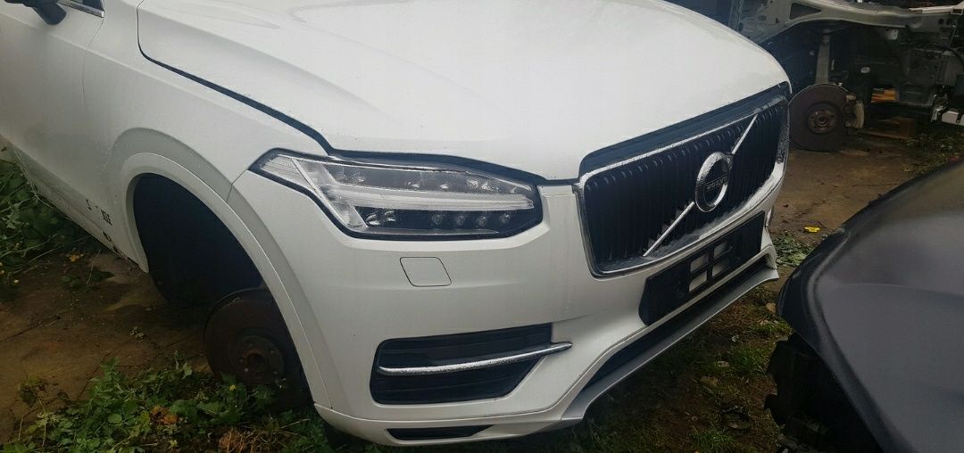 Volvo XC90 2- покоління капот в ідеальному стані