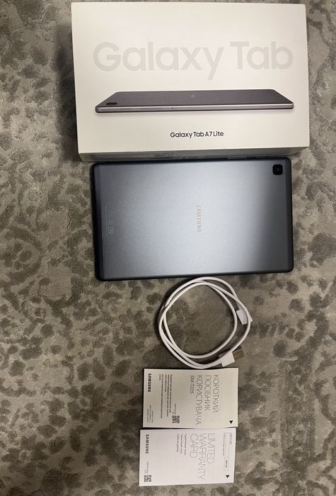 Продаю планшет samsung galaxy tab A7 lite
