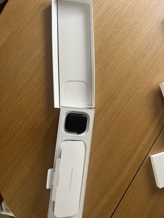 Apple Watch SE GPS+Cellular 44mm Meia-Noite, Bracelete Meia-Noite