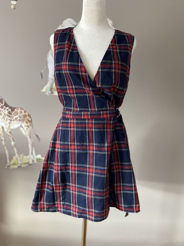 Sukienka w kratkę krótka grunge preppy nowa Missguided M