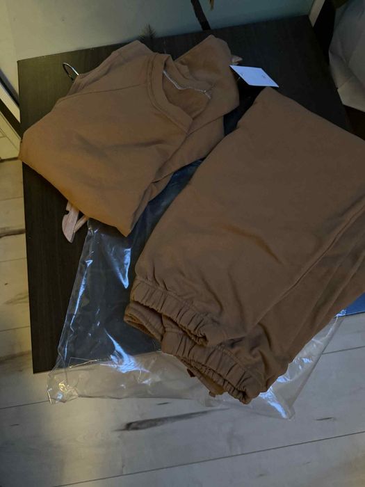 Nowy dres damski rozmiar L