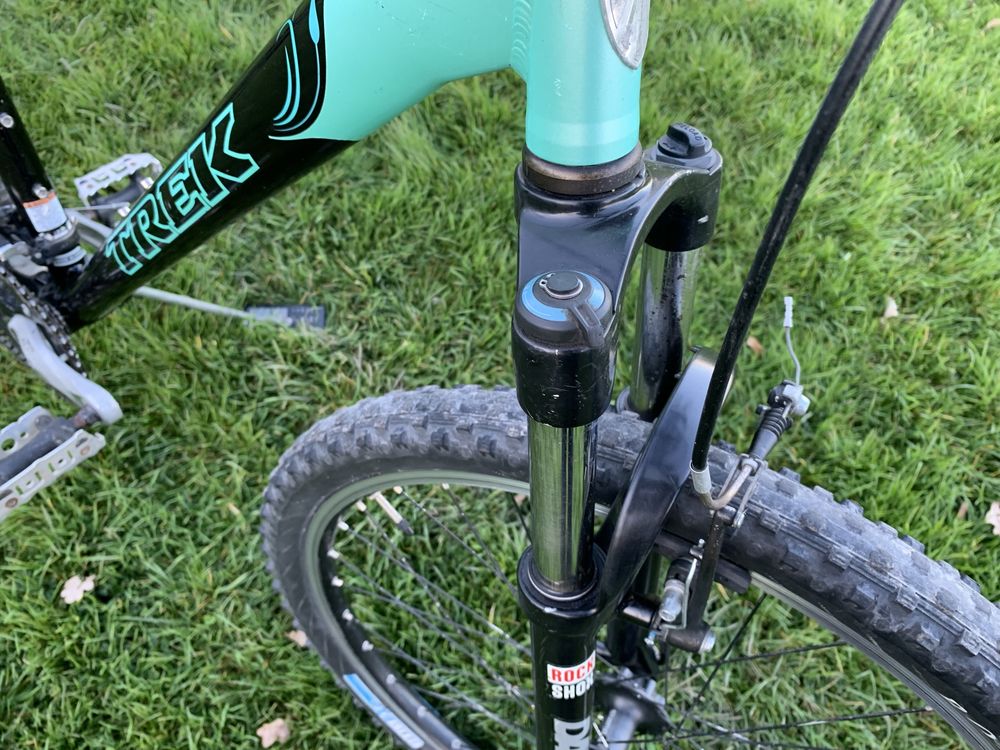 Велосипед гірський • Trek • Deore • Rock Shox