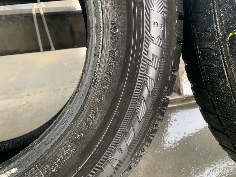 Колеса зимові bridgestone 195/65R15