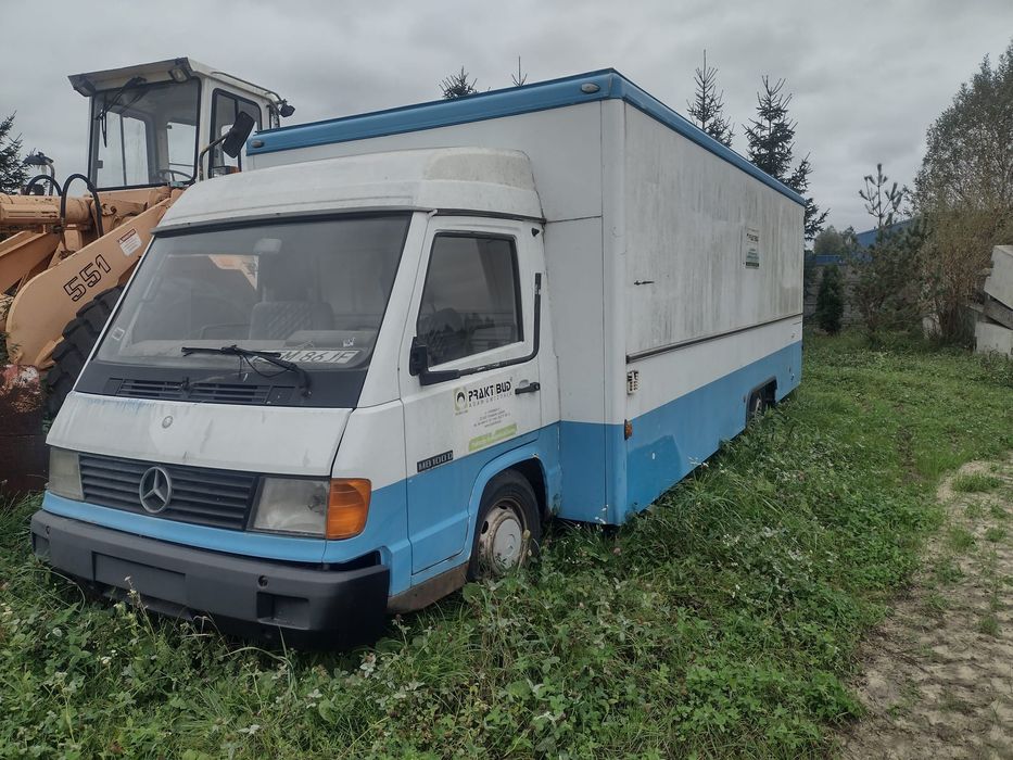 Mercedes mb100 sklep kontener