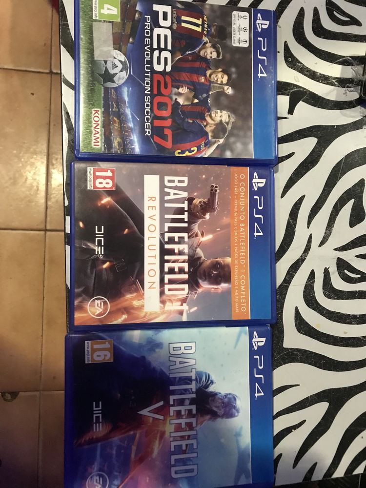 Jogos ps4 como novos