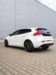 Volvo V40 Biała perła automat grzana szyba fotele black dodatki