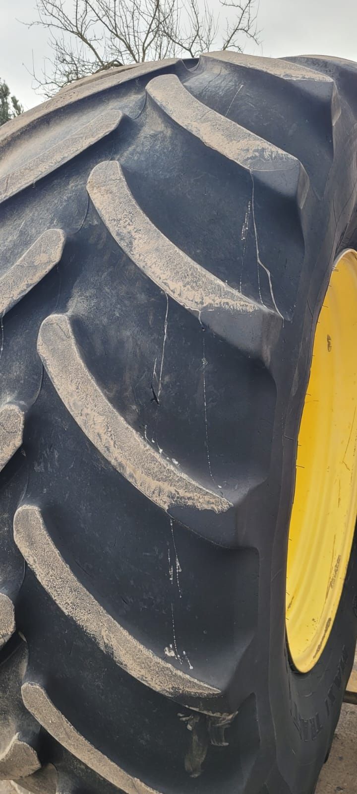 Opony 710/70 R42