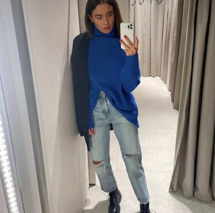 Оверсайз светр від Zara