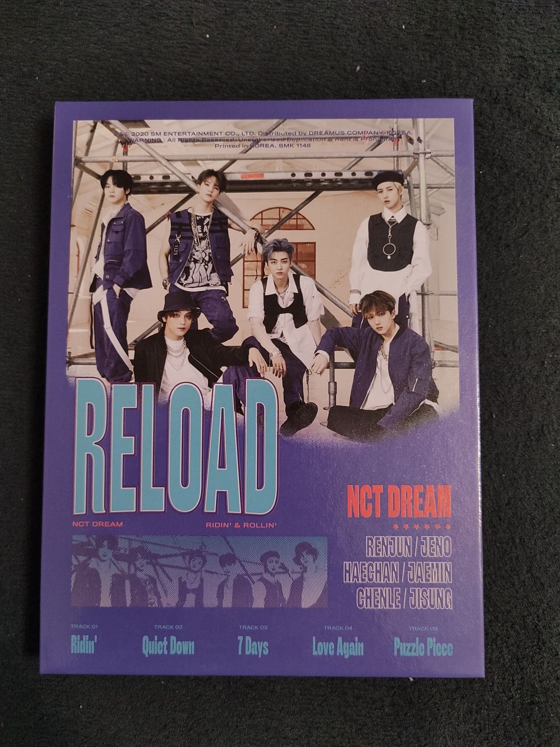 Nct Dream - Reload (Rollin' ver.) dodatki widoczne na zdjęciach