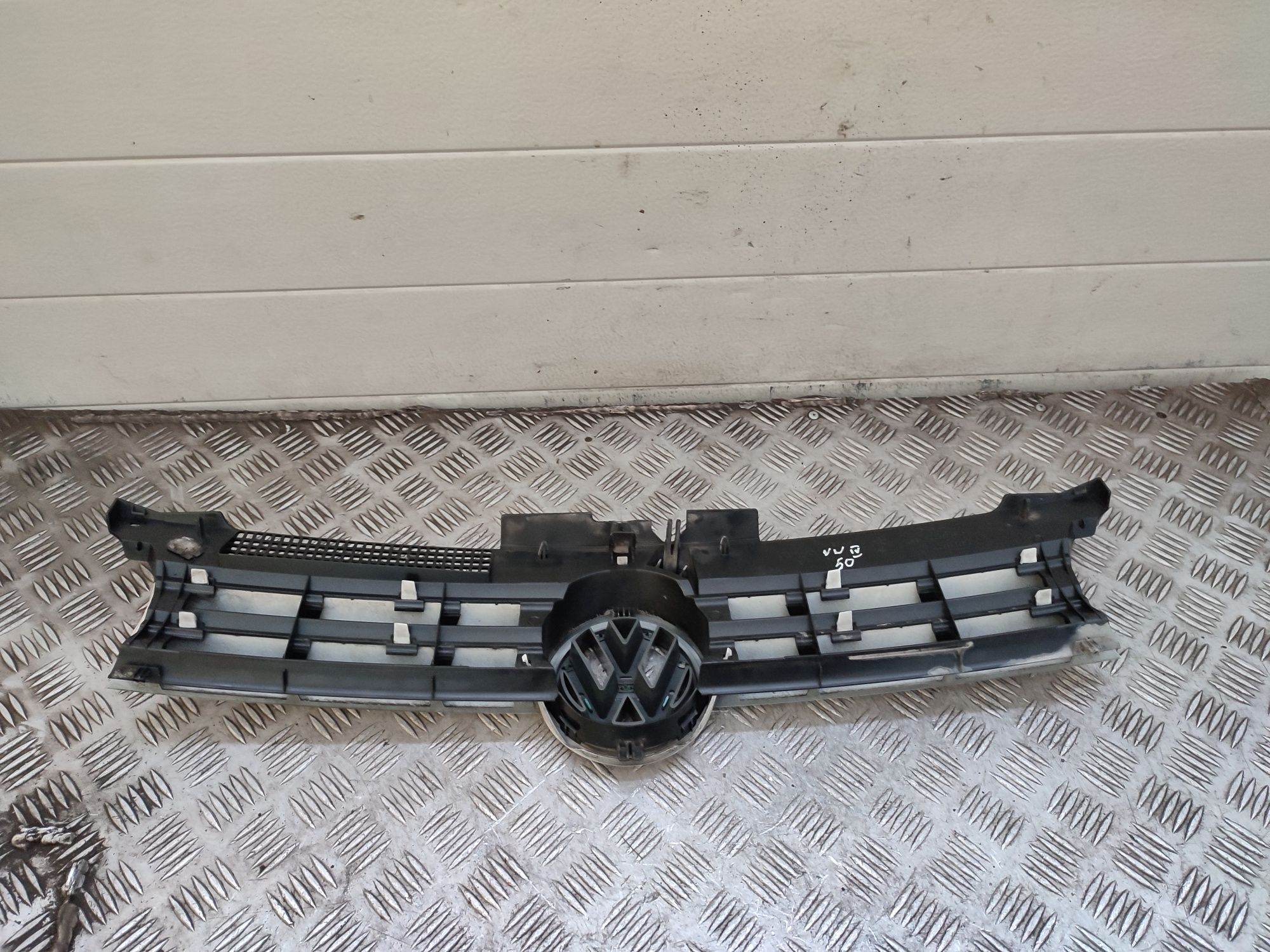 VW Golf IV grill atrapa zderzaka