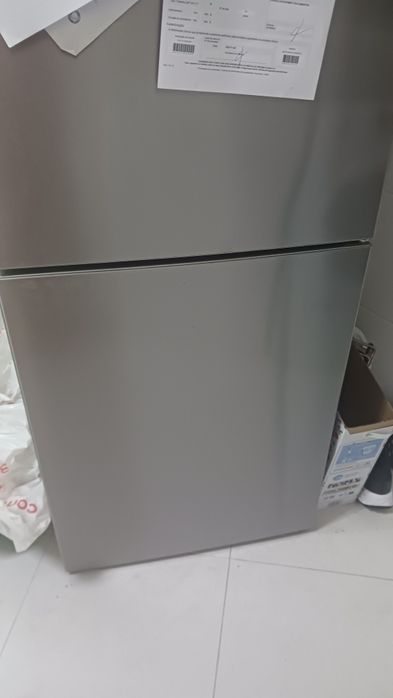 Frigorífico combinado AEG cinza