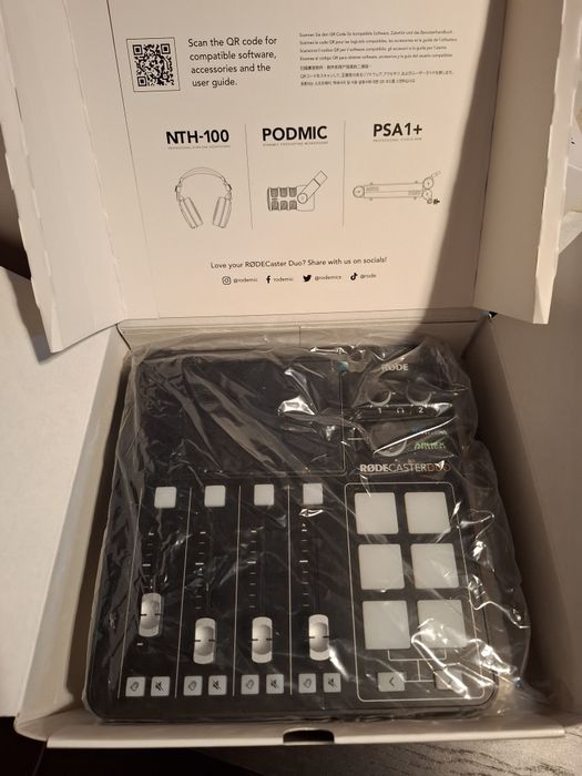 Rodecaster Duo - Interface Profissional de Podcast / Streaming