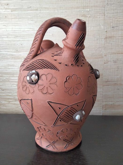 Bilha de barro  Olaria pedrada de Nisa