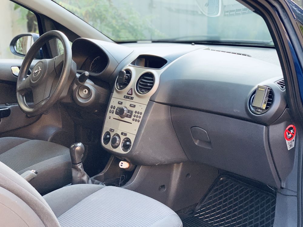 Opel Corsa D.   у доглянутому стані