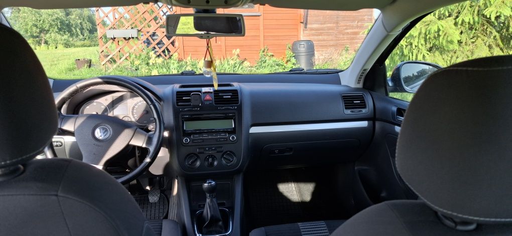 VW Jetta 1.9 TDI 105km
