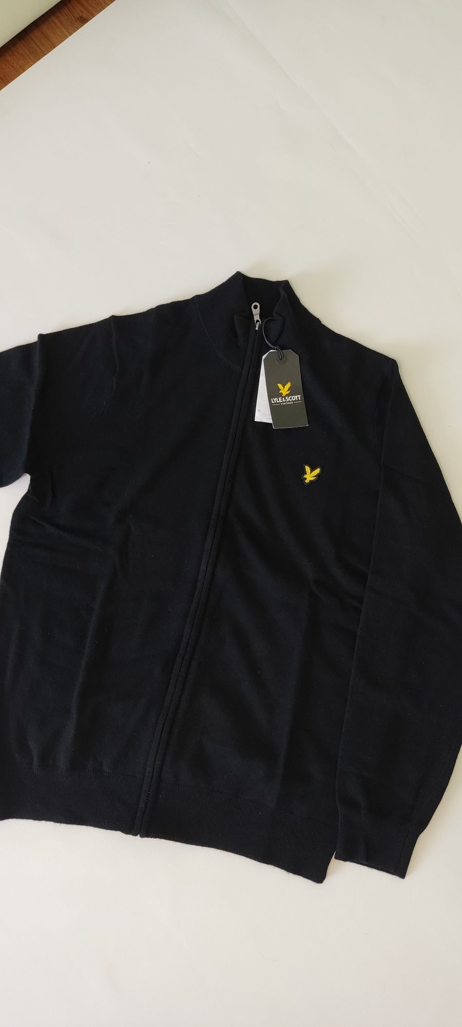 Чоловіча зіпка від бренду Lyle Scott з магазинними бірками