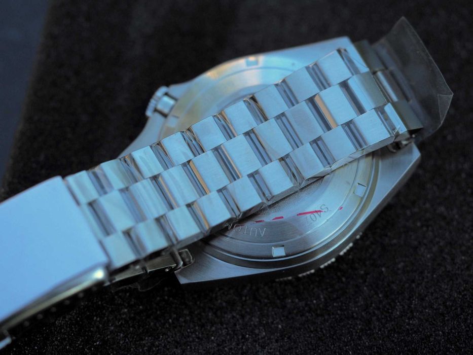 Seestern  600T, homage  Doxa