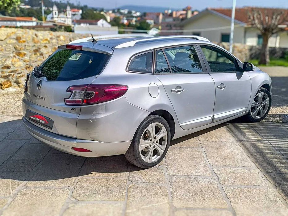 Renault Mégane Break Sport Tourer 1.5 DCI 110cv *Cx 6 Velocidades*