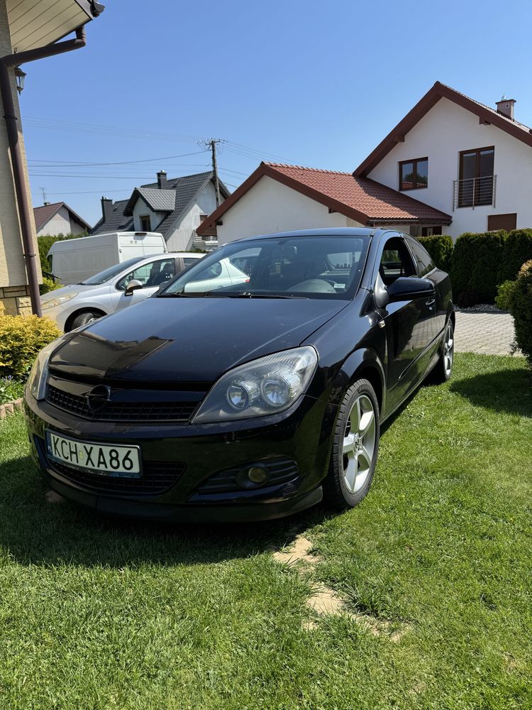 Opel Astra H gtc 1.7 cdti