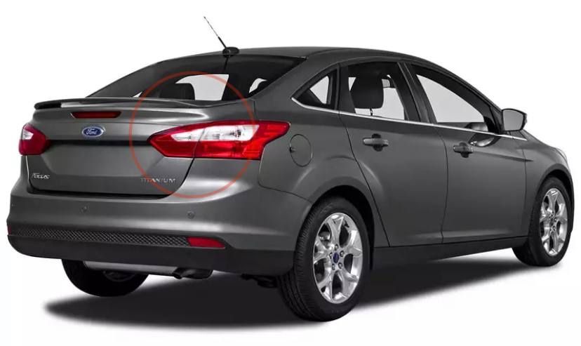 Фонарь задний,стопарь Ford Focus III ;11-14 седан, правый внутренний