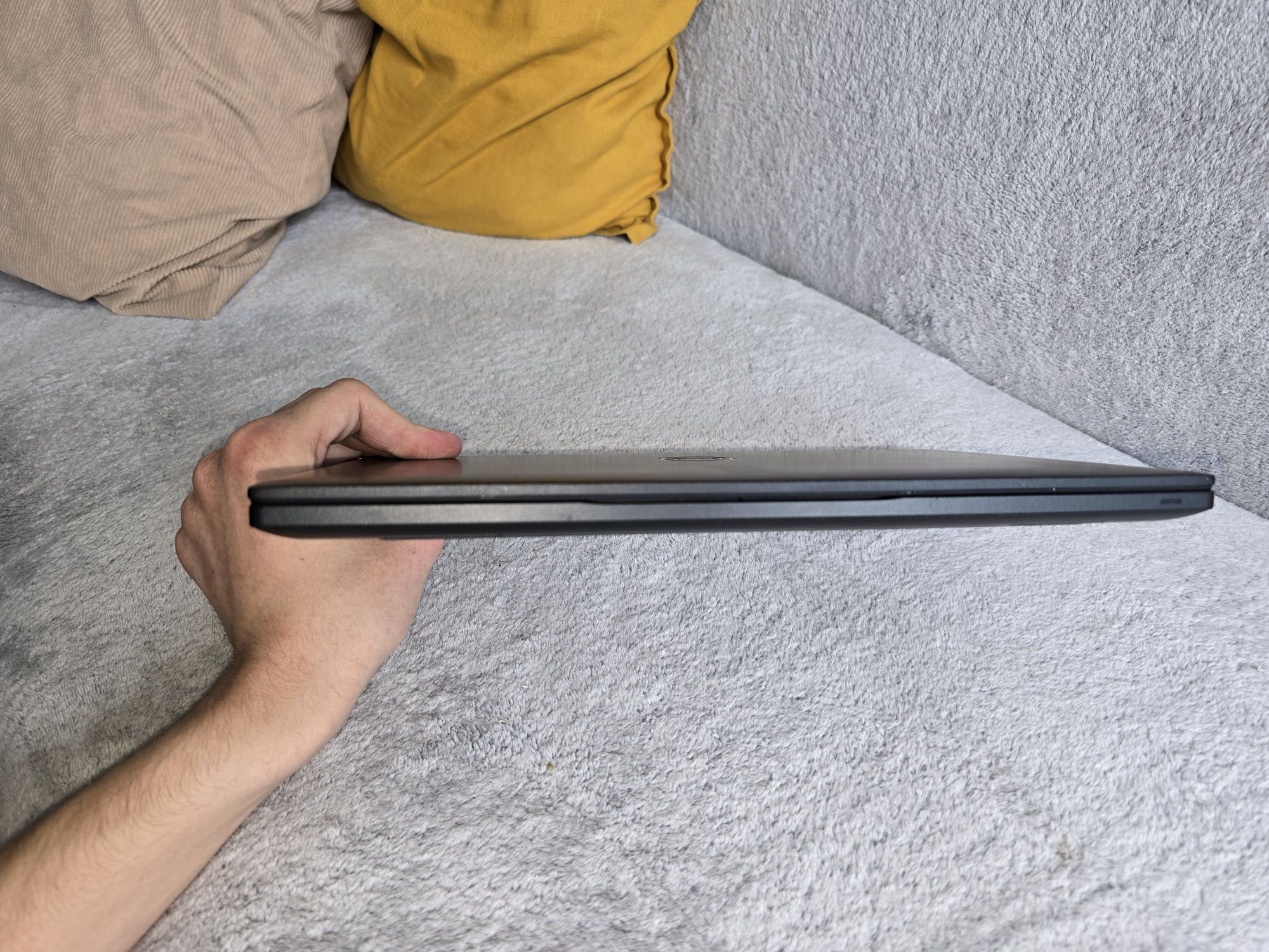 Laptop Dell Latitude 7390