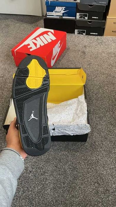 "Buty koszykówki "Jordan_4_Retro_Thunder R.41