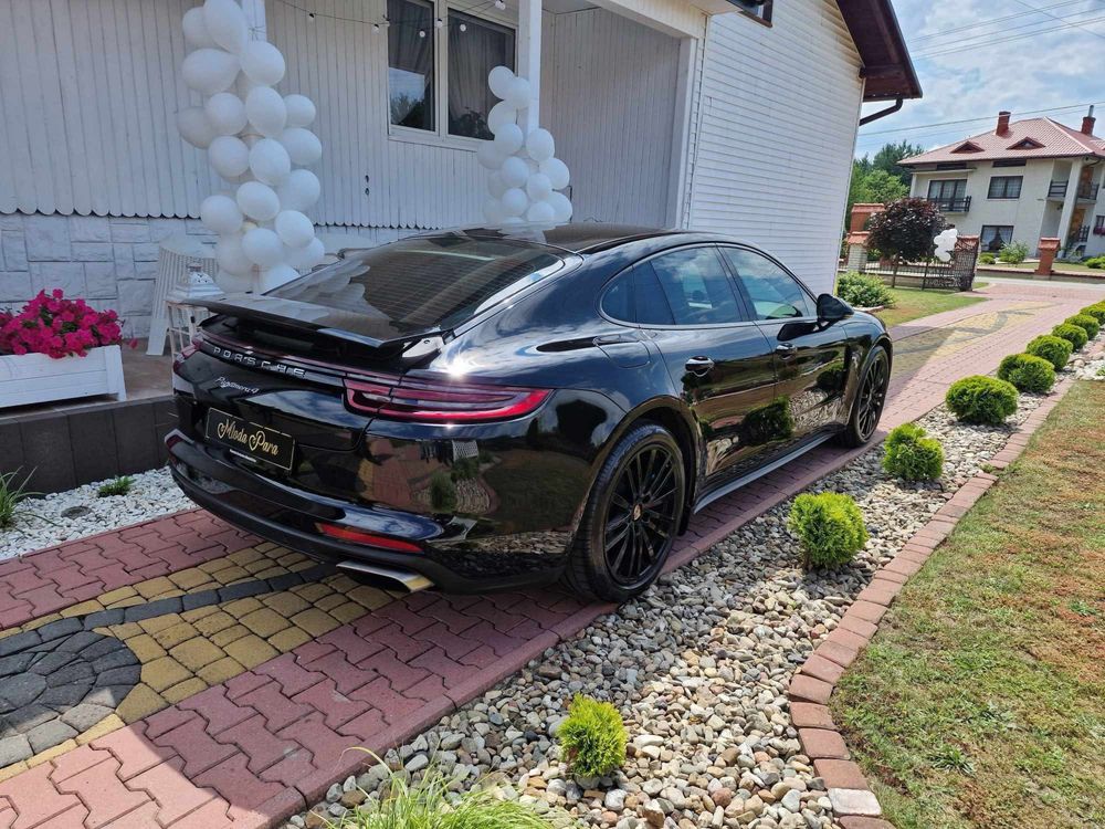 Auto klasy premium do ślubu Porsche panamera 4
