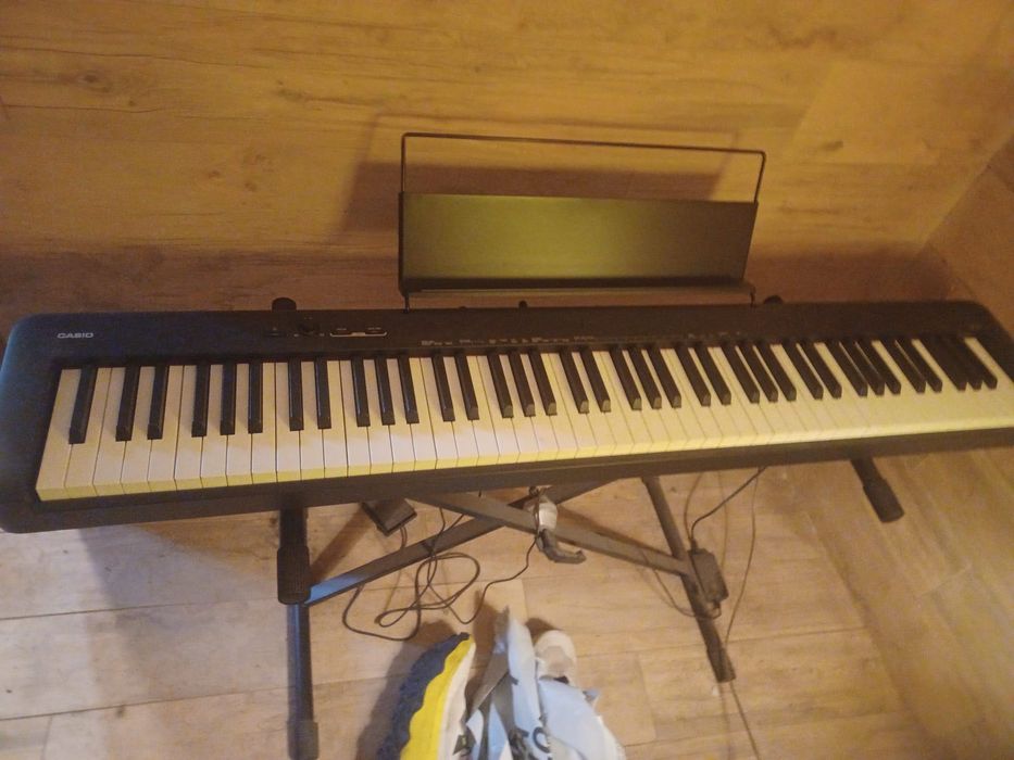 Vendo piano elétrico novo