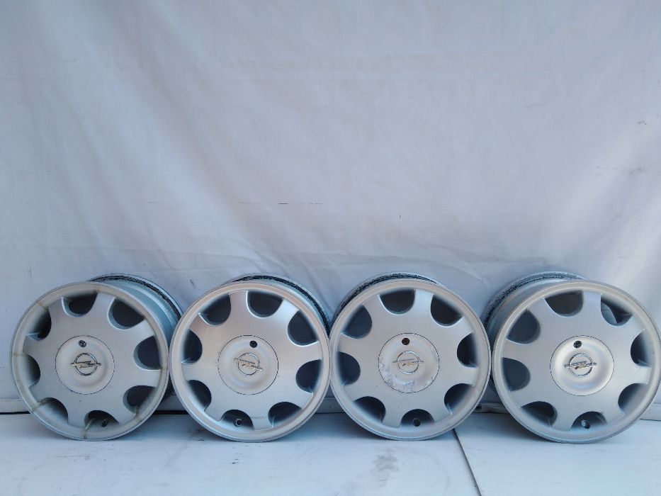 Komplet ALUFelg OPEL Corsa Agila Meriva 5,5Jx14 4x100 ET49 Adax Koźle