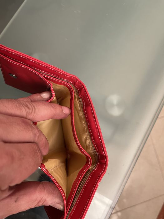 Porta moedas,crianca e senhora